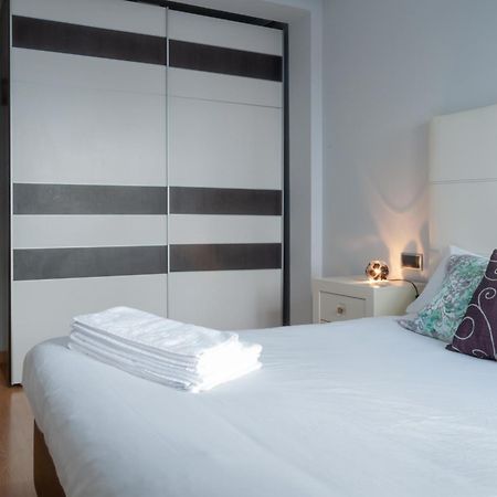 Av Premio Real 16 Apartment Gijon Bagian luar foto