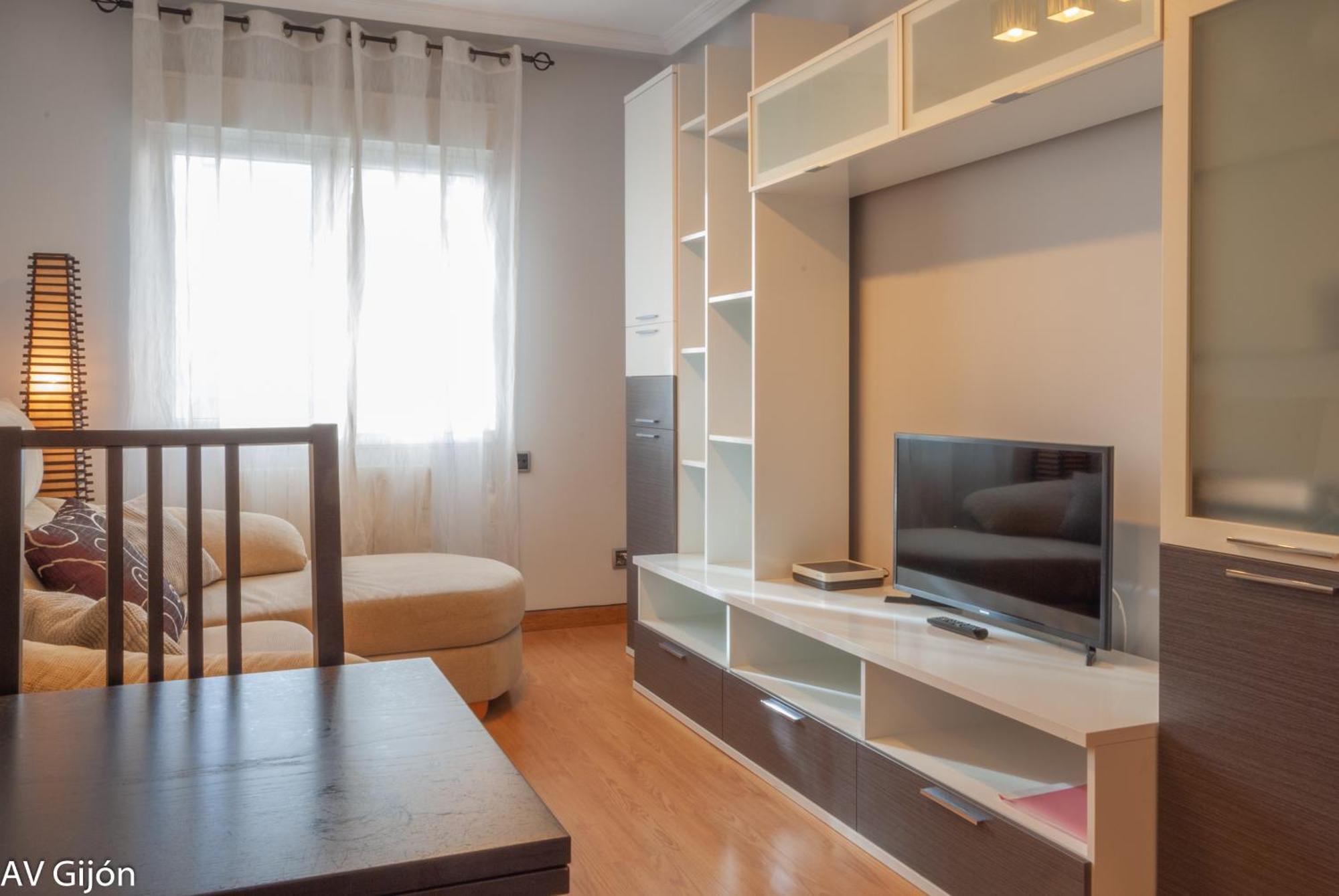 Av Premio Real 16 Apartment Gijon Bagian luar foto