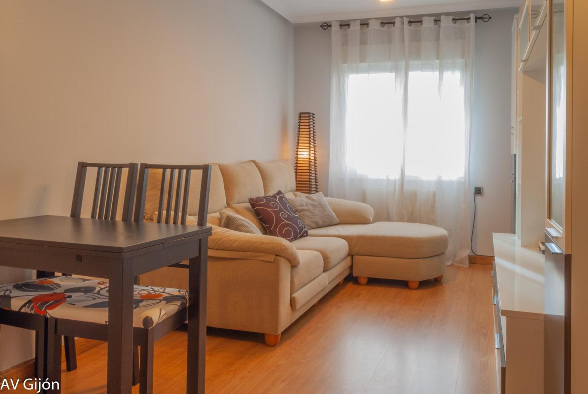 Av Premio Real 16 Apartment Gijon Bagian luar foto